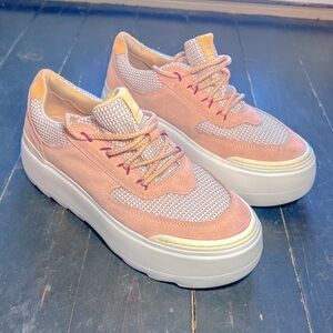 UGG Marin Mega Lace Sneakers